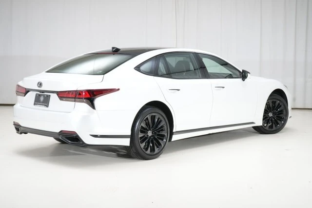 2023 Lexus LS 5th Gen - Image 17 of 21