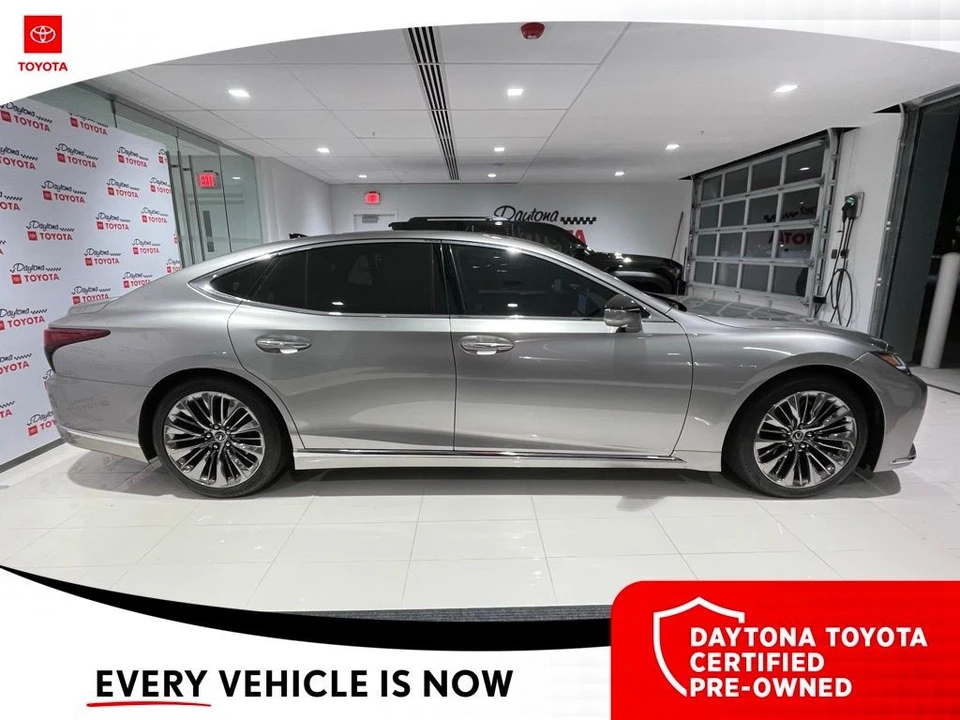 2023 Lexus LS 5th Gen - Image 3 of 10