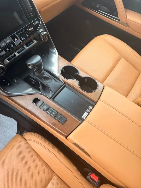 2023 Lexus LX 4th Gen - Image 5 of 9