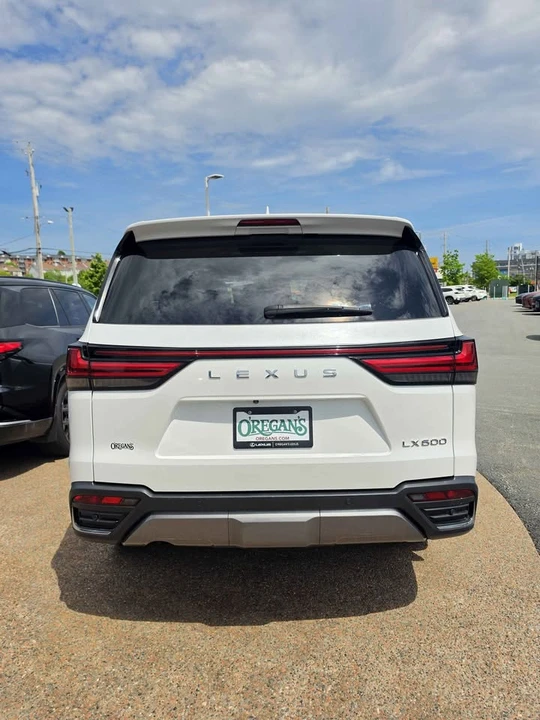 2023 Lexus LX 4th Gen - Image 3 of 5
