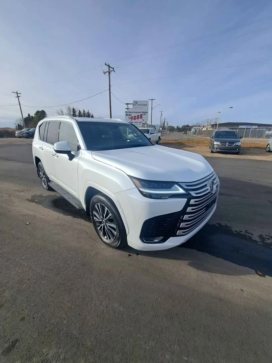 2023 Lexus LX 4th Gen - Image 2 of 9