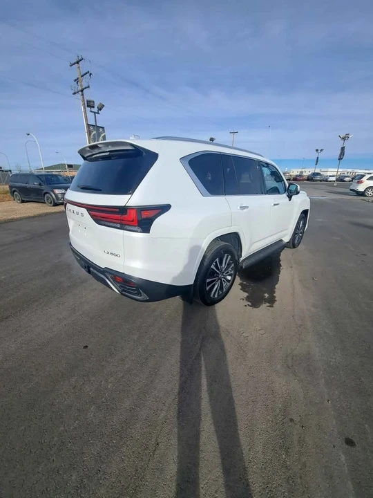 2023 Lexus LX 4th Gen - Image 3 of 9