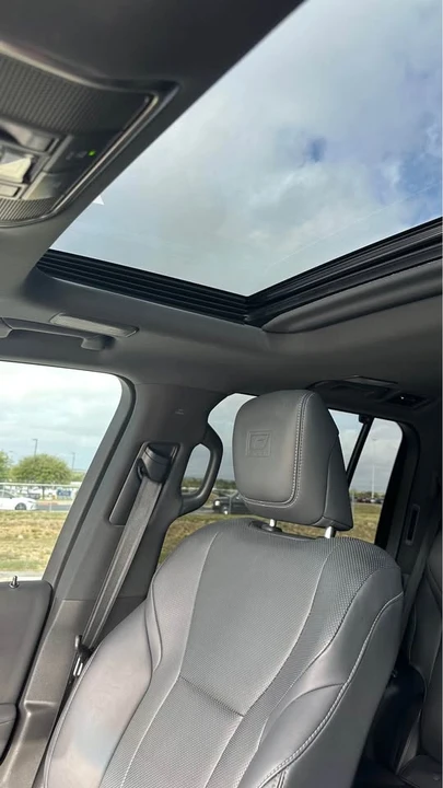 2023 Lexus LX 4th Gen - Image 16 of 17