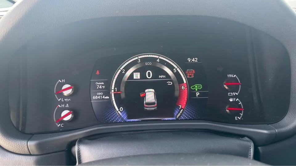 2023 Lexus LX 4th Gen - Image 15 of 17