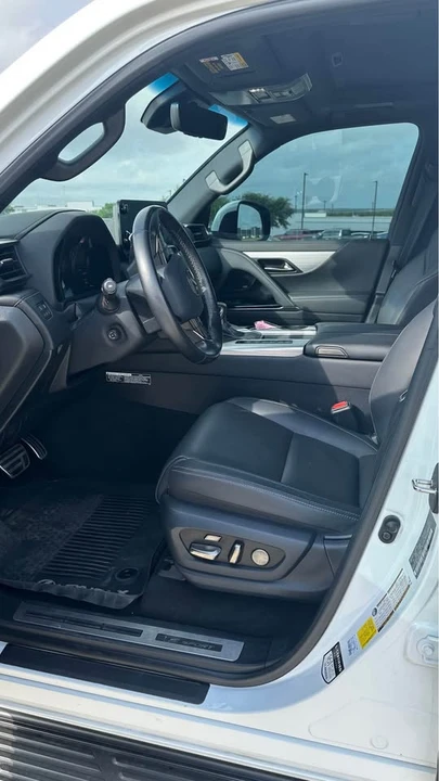 2023 Lexus LX 4th Gen - Image 11 of 17