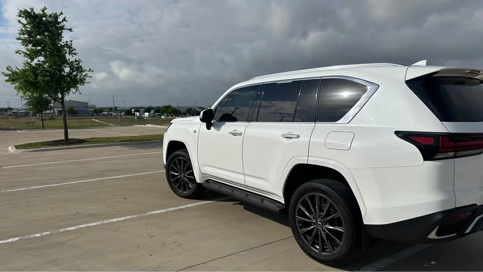 2023 Lexus LX 4th Gen - Image 3 of 17
