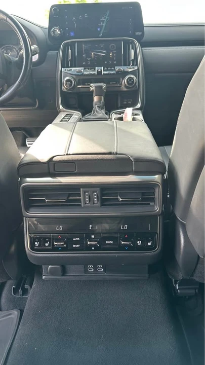 2023 Lexus LX 4th Gen - Image 13 of 17