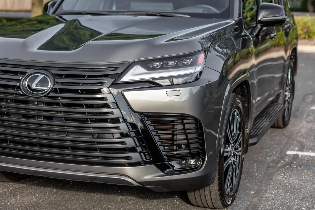 2023 Lexus LX 4th Gen - Image 14 of 31