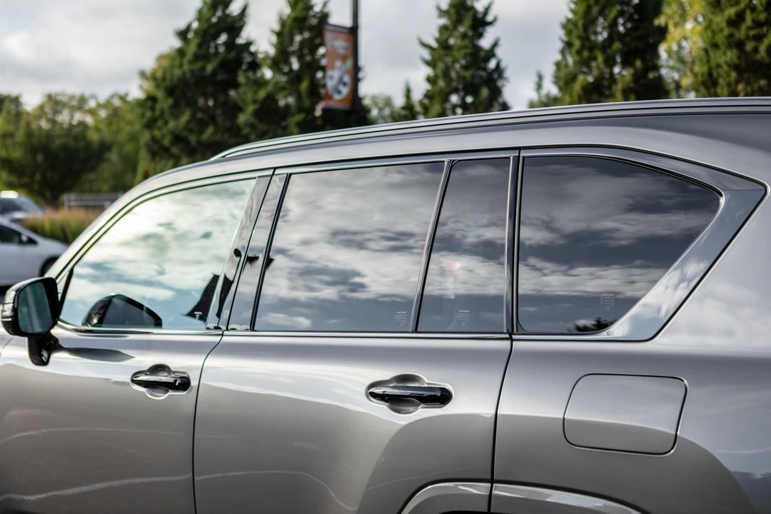 2023 Lexus LX 4th Gen - Image 20 of 31