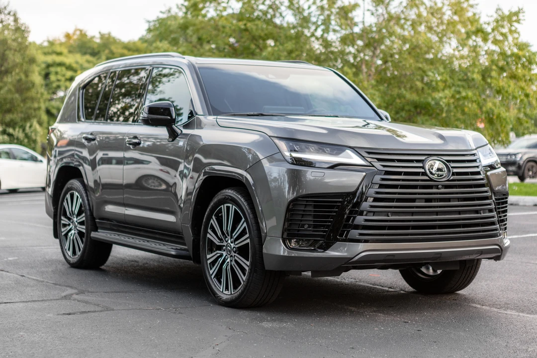 2023 Lexus LX 4th Gen - Image 9 of 31