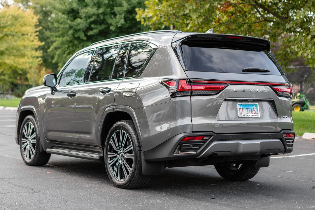 2023 Lexus LX 4th Gen - Image 7 of 31