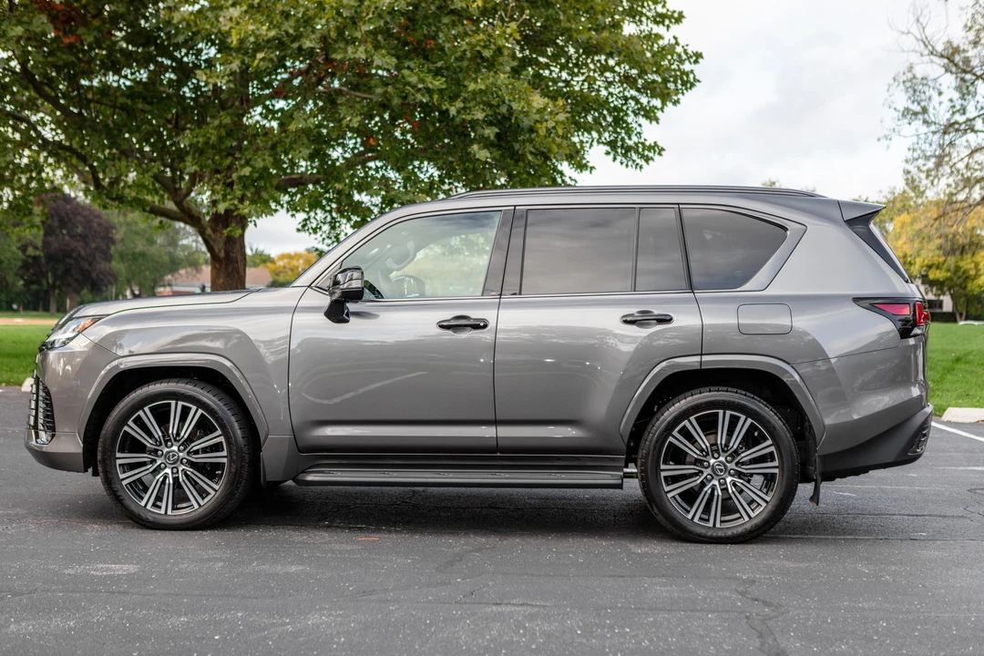 2023 Lexus LX 4th Gen - Image 6 of 31