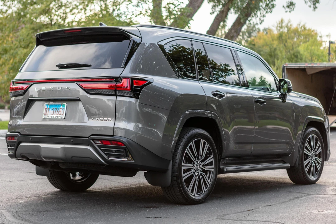 2023 Lexus LX 4th Gen - Image 4 of 31