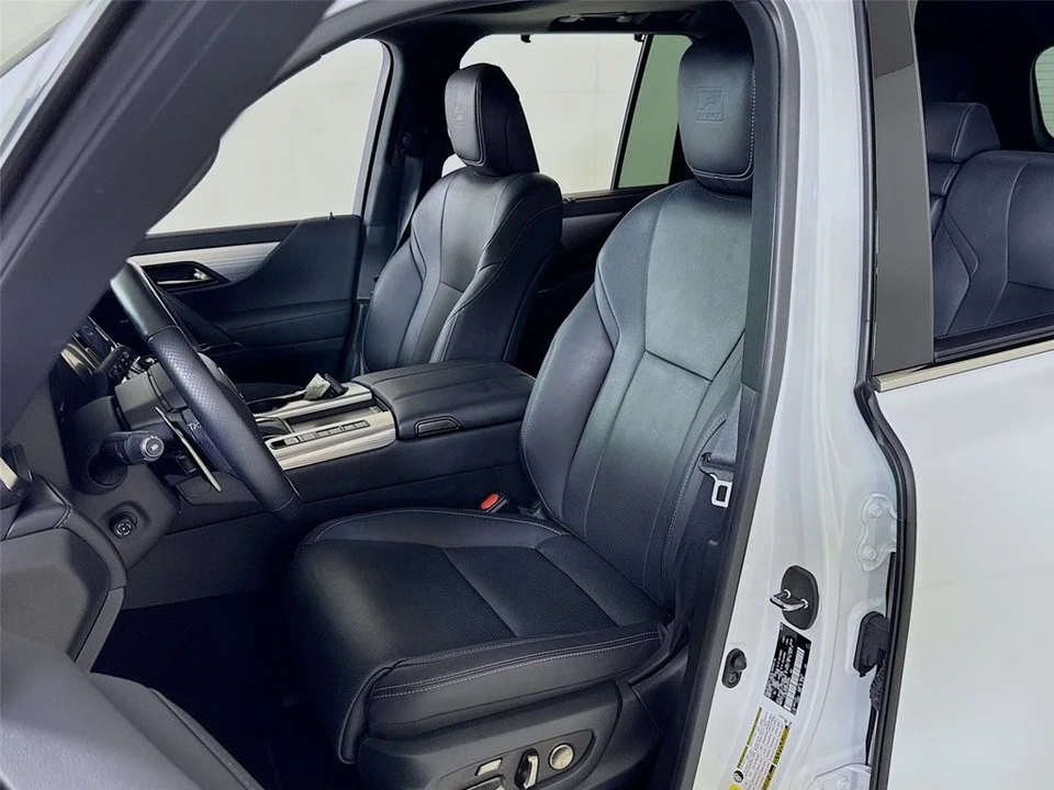2023 Lexus LX 4th Gen - Image 11 of 12
