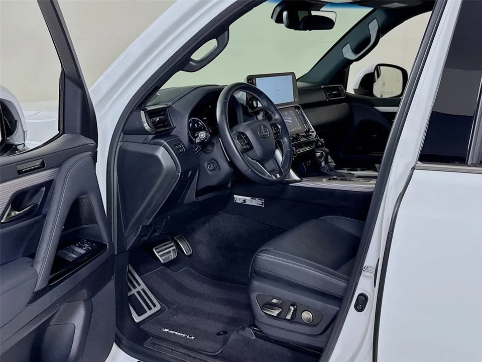 2023 Lexus LX 4th Gen - Image 12 of 12