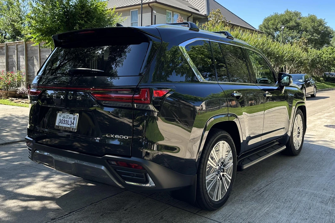 2023 Lexus LX 4th Gen - Image 4 of 31