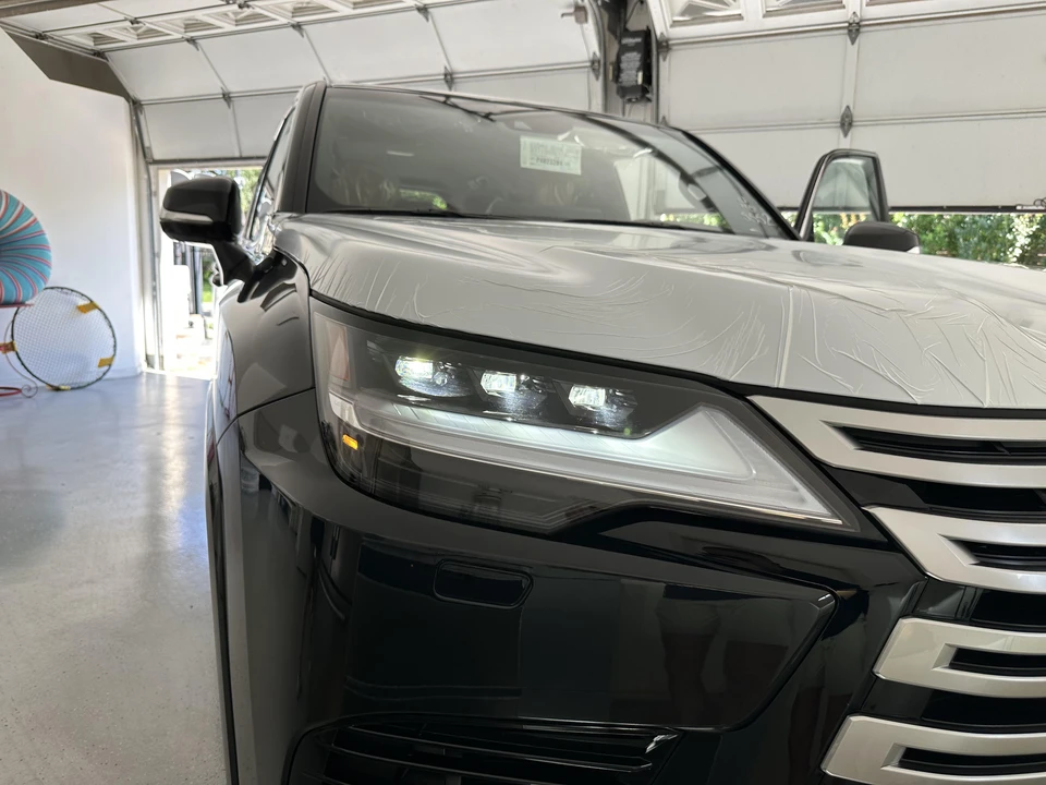 2023 Lexus LX 4th Gen - Image 16 of 31