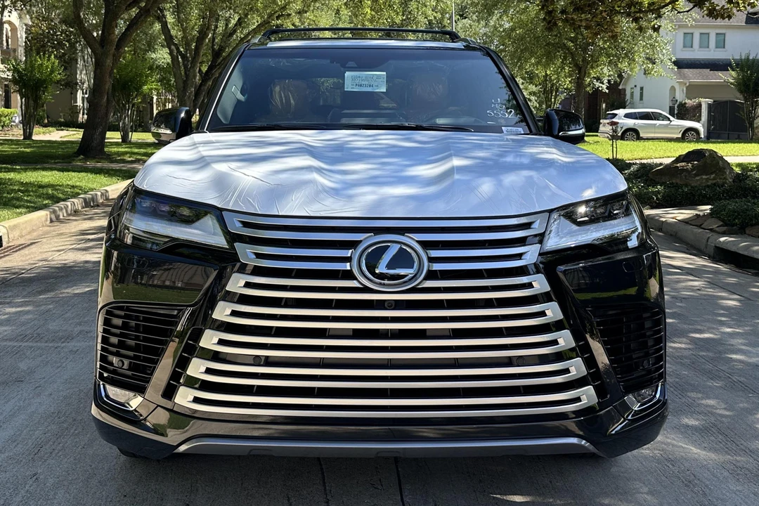 2023 Lexus LX 4th Gen - Image 2 of 31