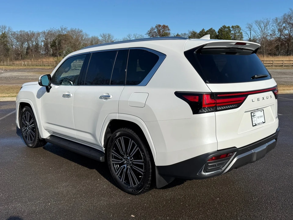 2023 Lexus LX 4th Gen - Image 4 of 12