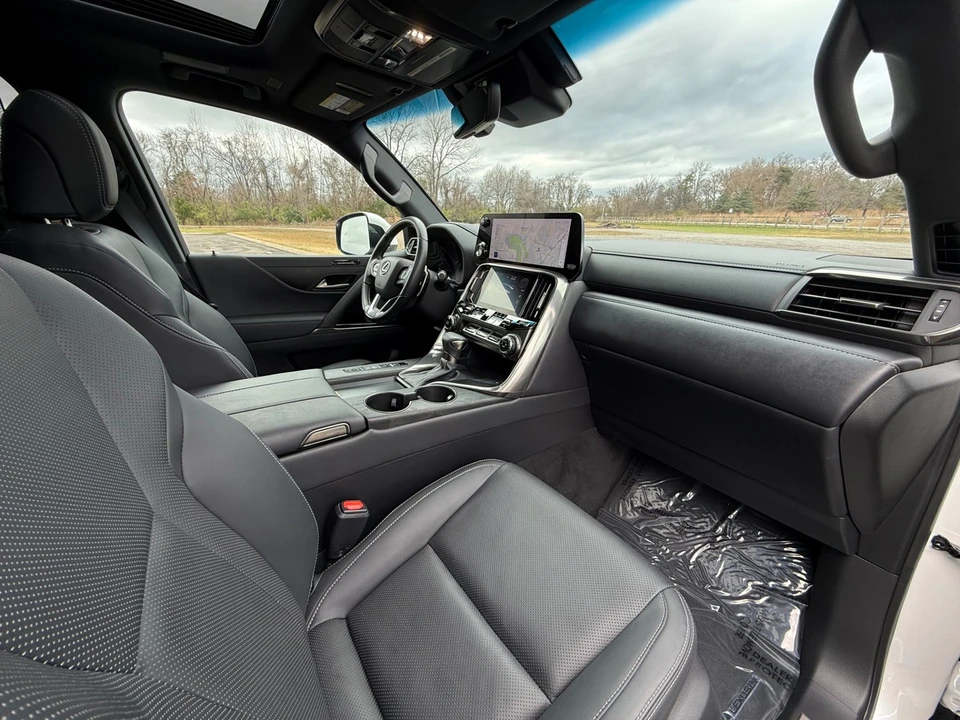 2023 Lexus LX 4th Gen - Image 21 of 21