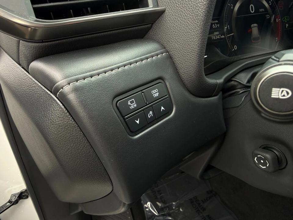 2023 Lexus LX 4th Gen - Image 10 of 12