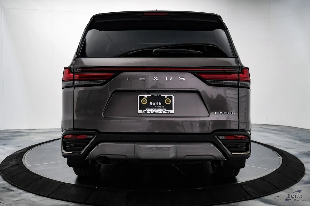 2023 Lexus LX 4th Gen - Image 9 of 12