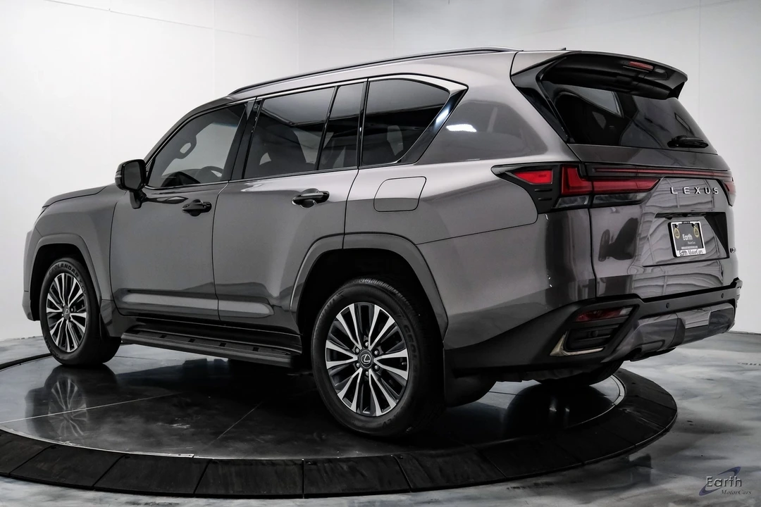2023 Lexus LX 4th Gen - Image 8 of 12