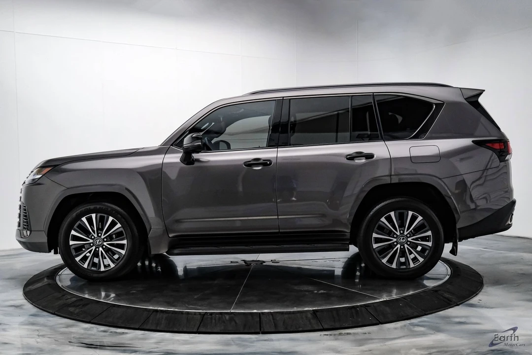 2023 Lexus LX 4th Gen - Image 5 of 12