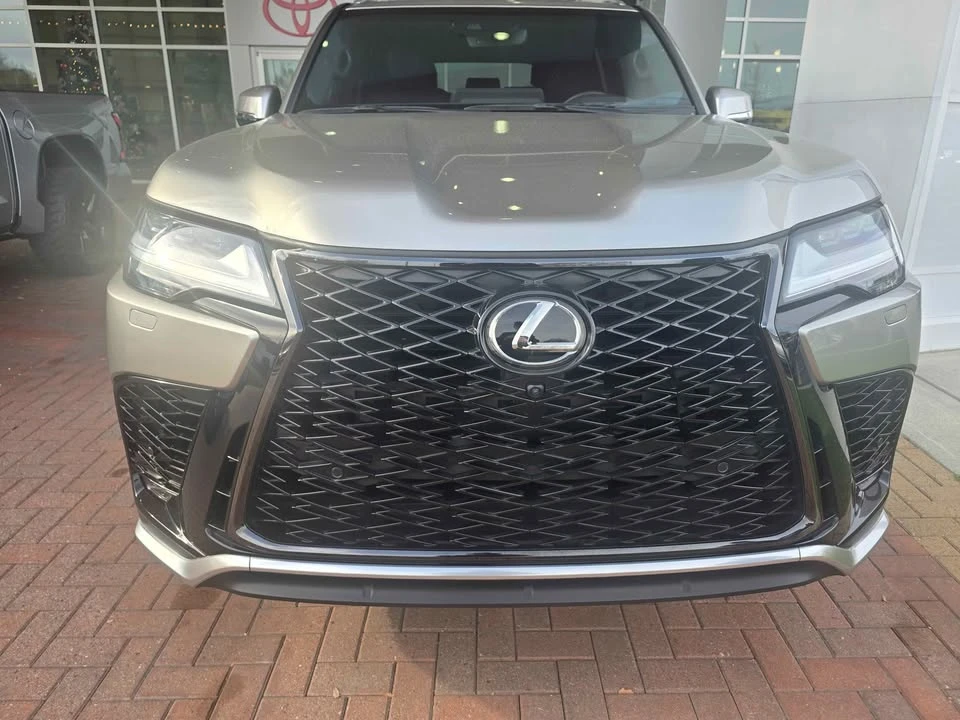 2023 Lexus LX 4th Gen - Image 3 of 7