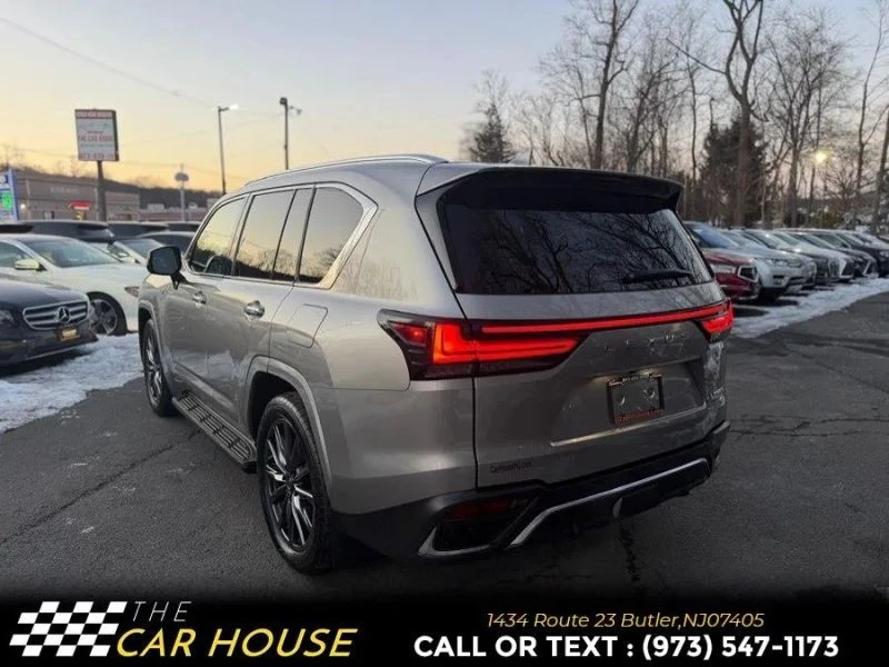 2023 Lexus LX 4th Gen - Image 9 of 12