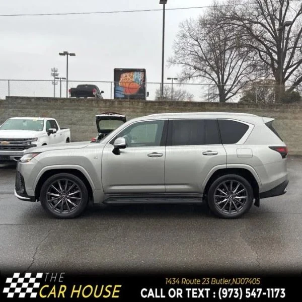 2023 Lexus LX 4th Gen - Image 4 of 12