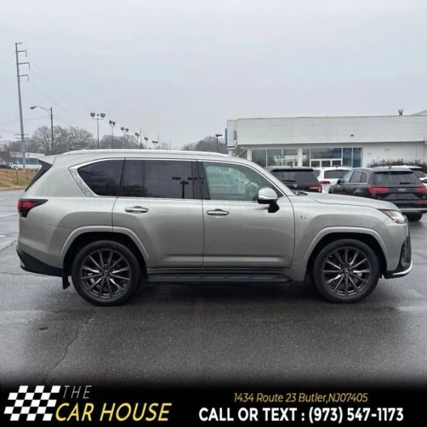 2023 Lexus LX 4th Gen - Image 8 of 12