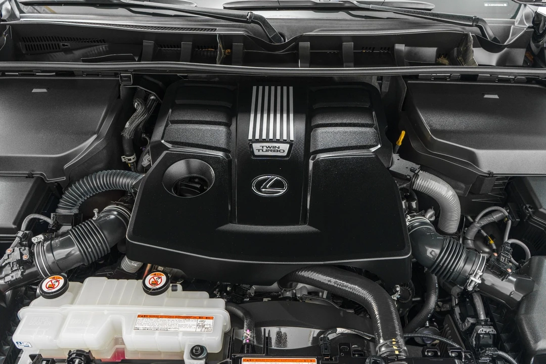 2023 Lexus LX 4th Gen - Image 12 of 21