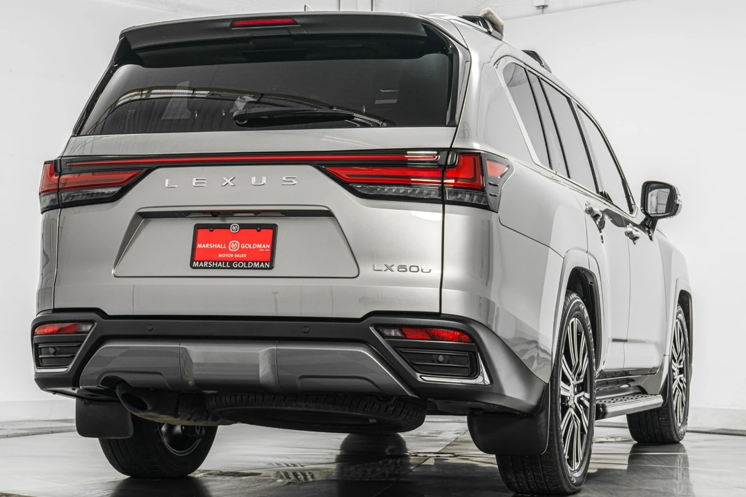 2023 Lexus LX 4th Gen - Image 9 of 21