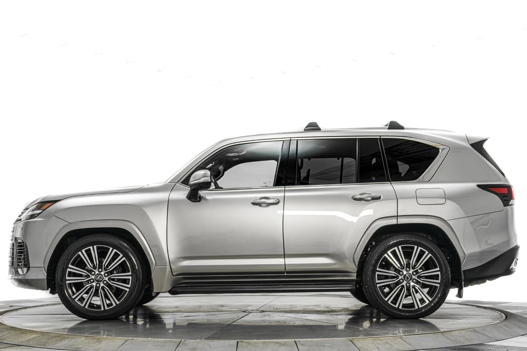 2023 Lexus LX 4th Gen - Image 6 of 21