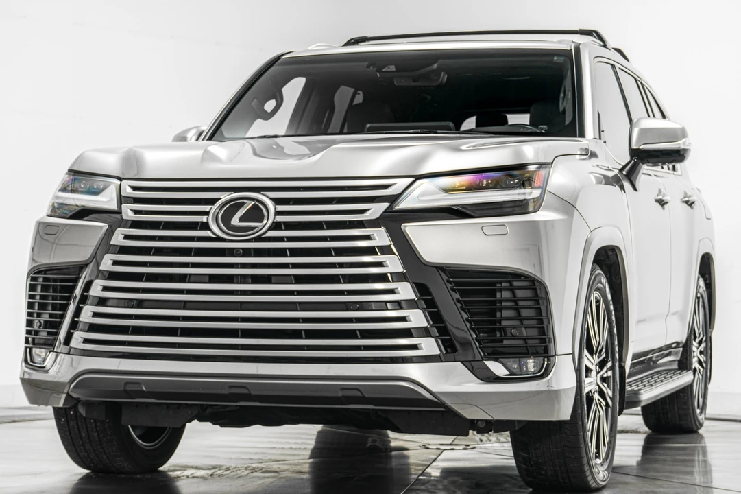 2023 Lexus LX 4th Gen - Image 5 of 21
