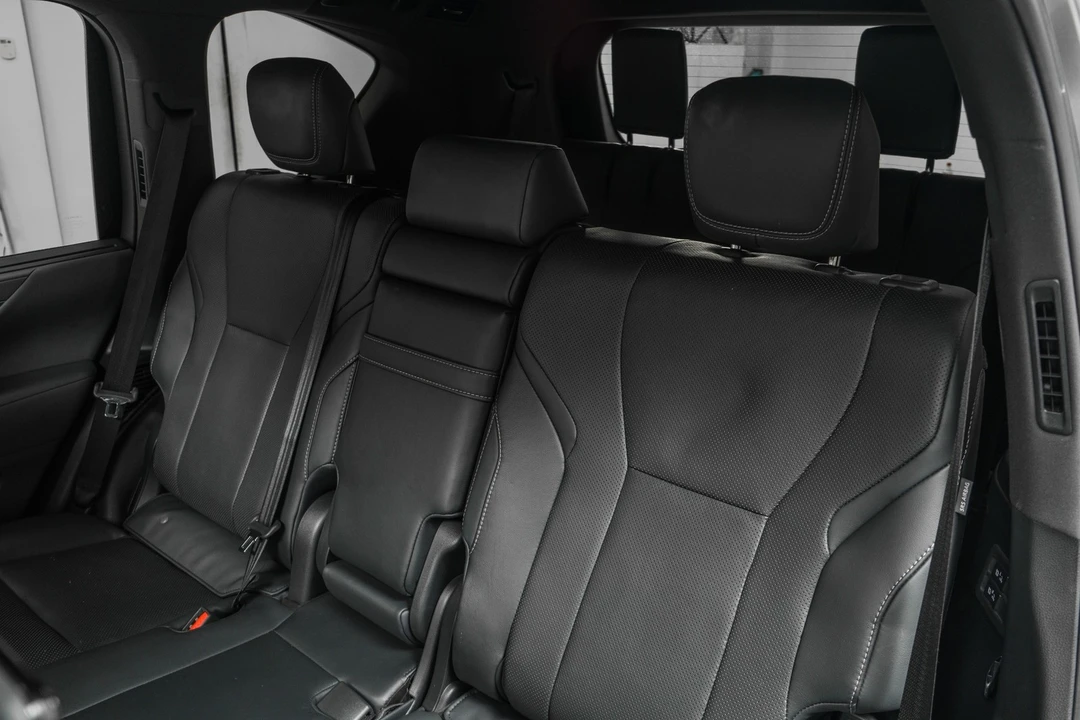 2023 Lexus LX 4th Gen - Image 16 of 21