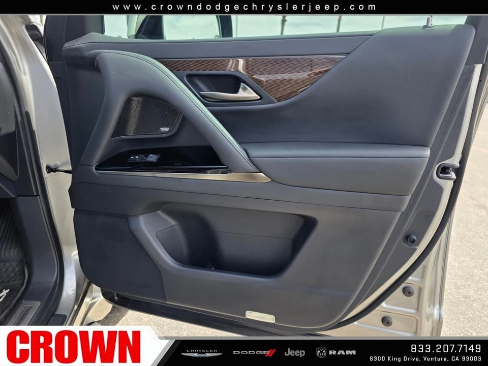 2023 Lexus LX 4th Gen - Image 15 of 21