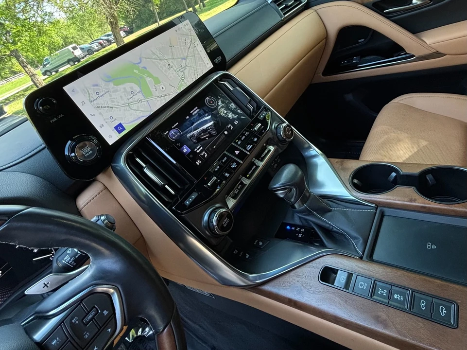 2023 Lexus LX 4th Gen - Image 16 of 21