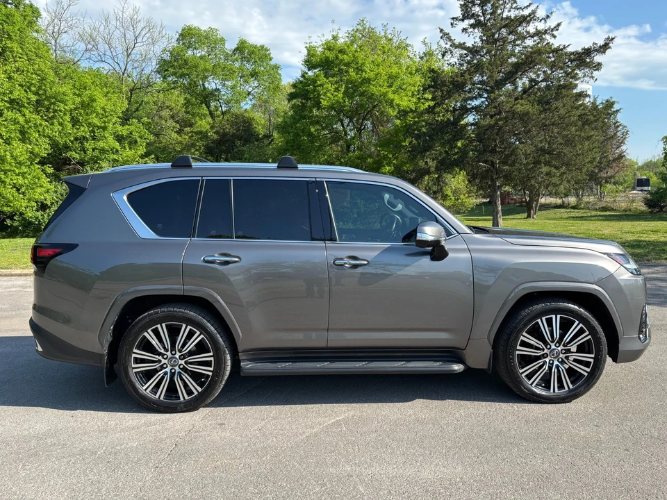 2023 Lexus LX 4th Gen - Image 8 of 21
