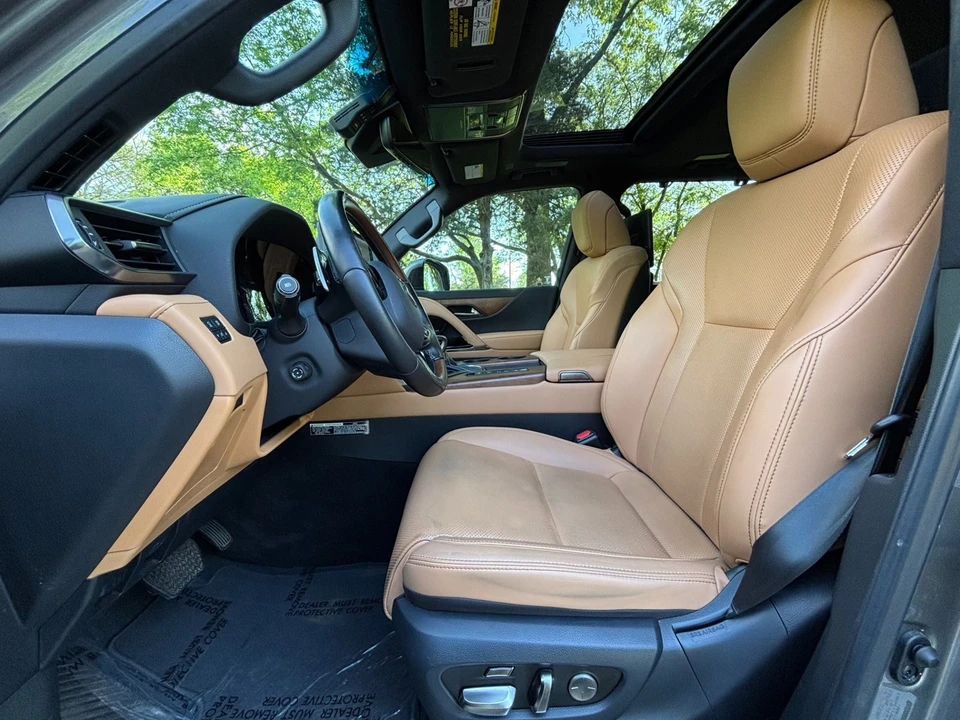 2023 Lexus LX 4th Gen - Image 9 of 21