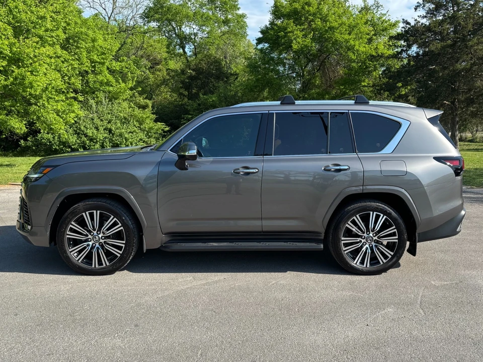 2023 Lexus LX 4th Gen - Image 7 of 21