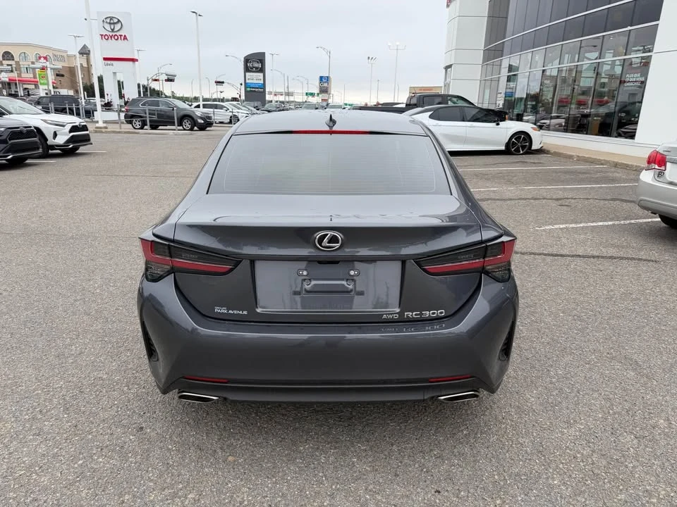 2023 Lexus RC - Image 7 of 11