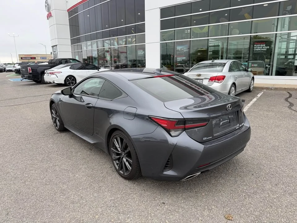 2023 Lexus RC - Image 8 of 11