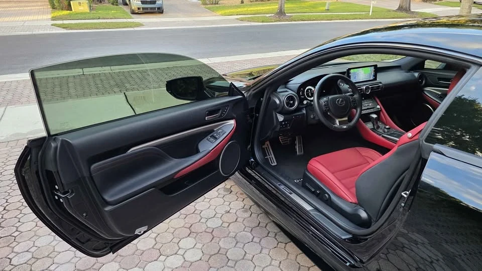 2023 Lexus RC - Image 8 of 19