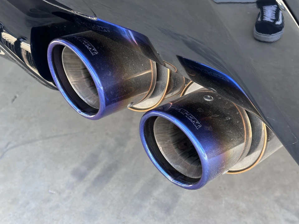 2023 Lexus RC F - Image 17 of 21