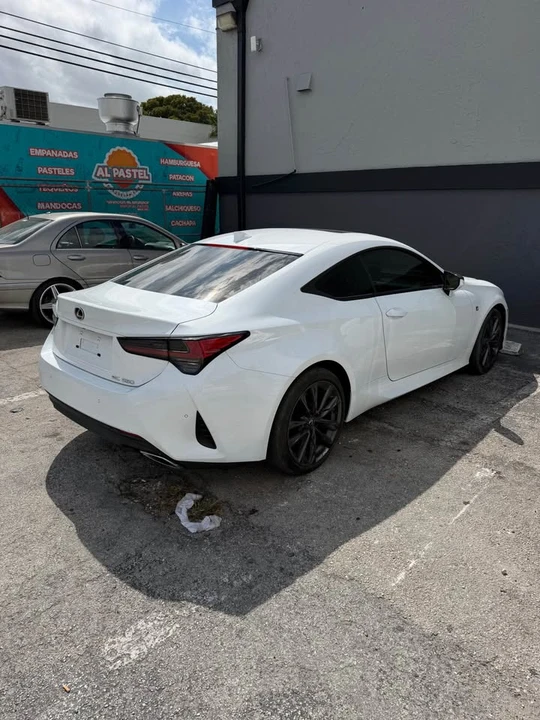 2023 Lexus RC - Image 4 of 8