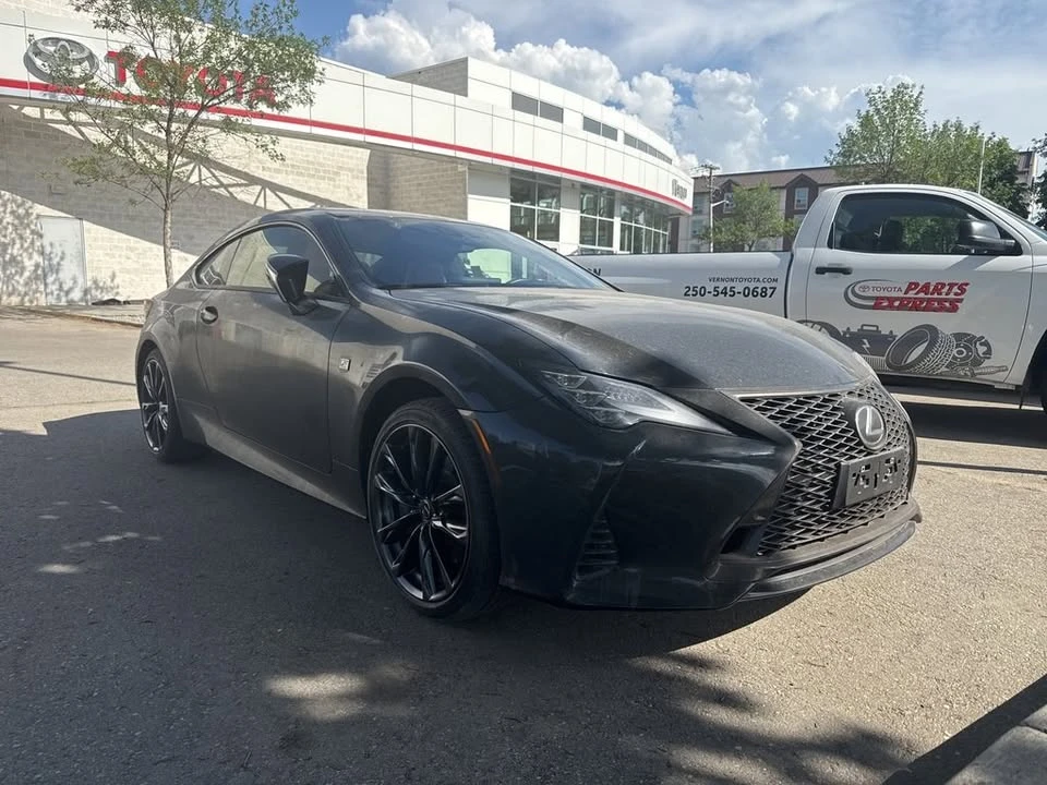 2023 Lexus RC - Image 2 of 6