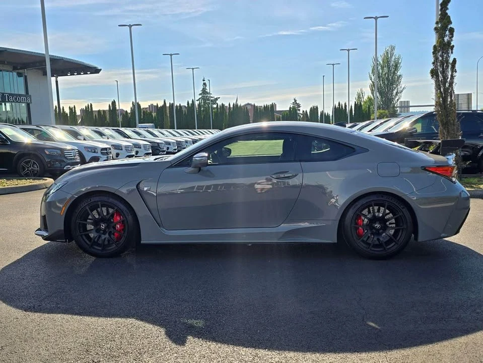 2023 Lexus RC F - Image 5 of 16