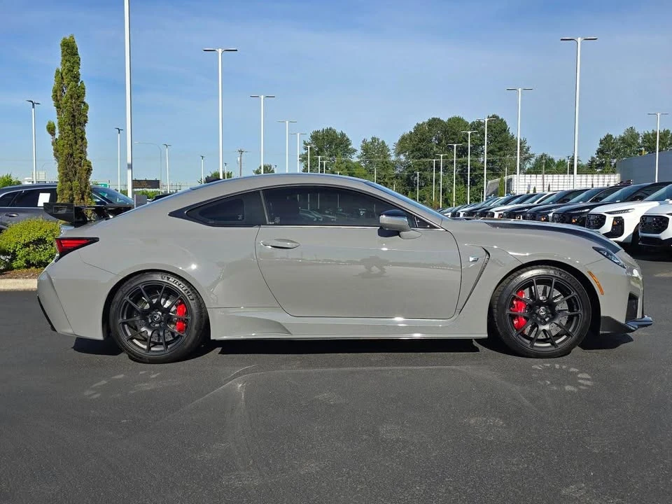 2023 Lexus RC F - Image 9 of 16